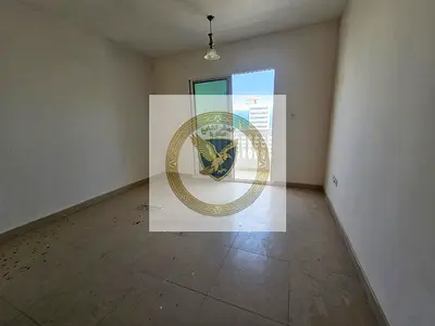 2 بلكونة باطلالة بحرية لغرفتين ماستر وصالة مع باركن و تكييف وجيم ومسبح مجانا ومطبخ كبير  بغرفة غسيل  وموزع بين الغرف في أجمل أبراج الشارقة شامل جميع