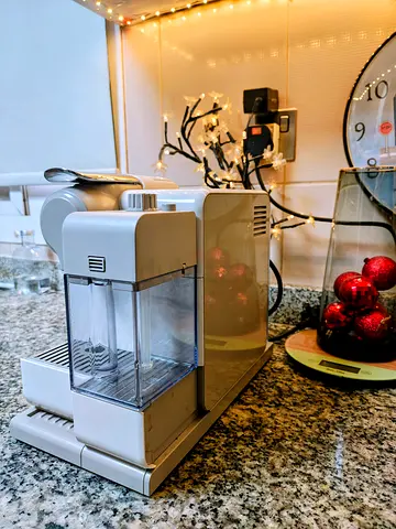 Nespresso Lattissima Touch by DeLonghi with Automatic Steam Milk Carafe