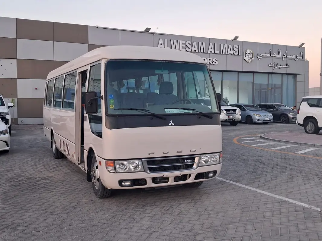 Mitsubishi Fuso Rosa 2024 — photo 1 of 20