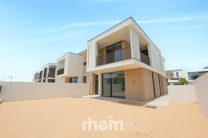 Great Location | Elevated | Close To Amenities