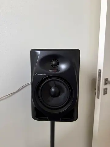 Pioneer DJ DM-50D-BT – Like New Condition