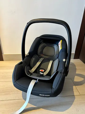 Maxi-Cosi Infant Car Seat - Good Condition
