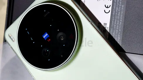 Vivo X300 Ultra TDRA Green 16/512 Open box only