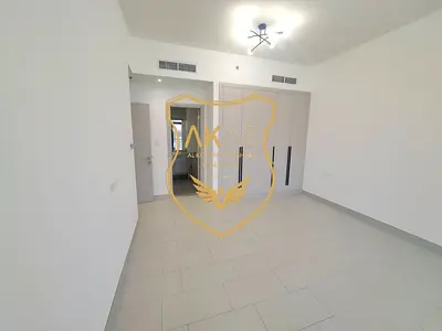 HUGE SIZE 1BHK+2BATHROOM+2 BALCONIES,CHILLER AC FREE AND GAS FREE,CLOSE TO METRO STATION.
