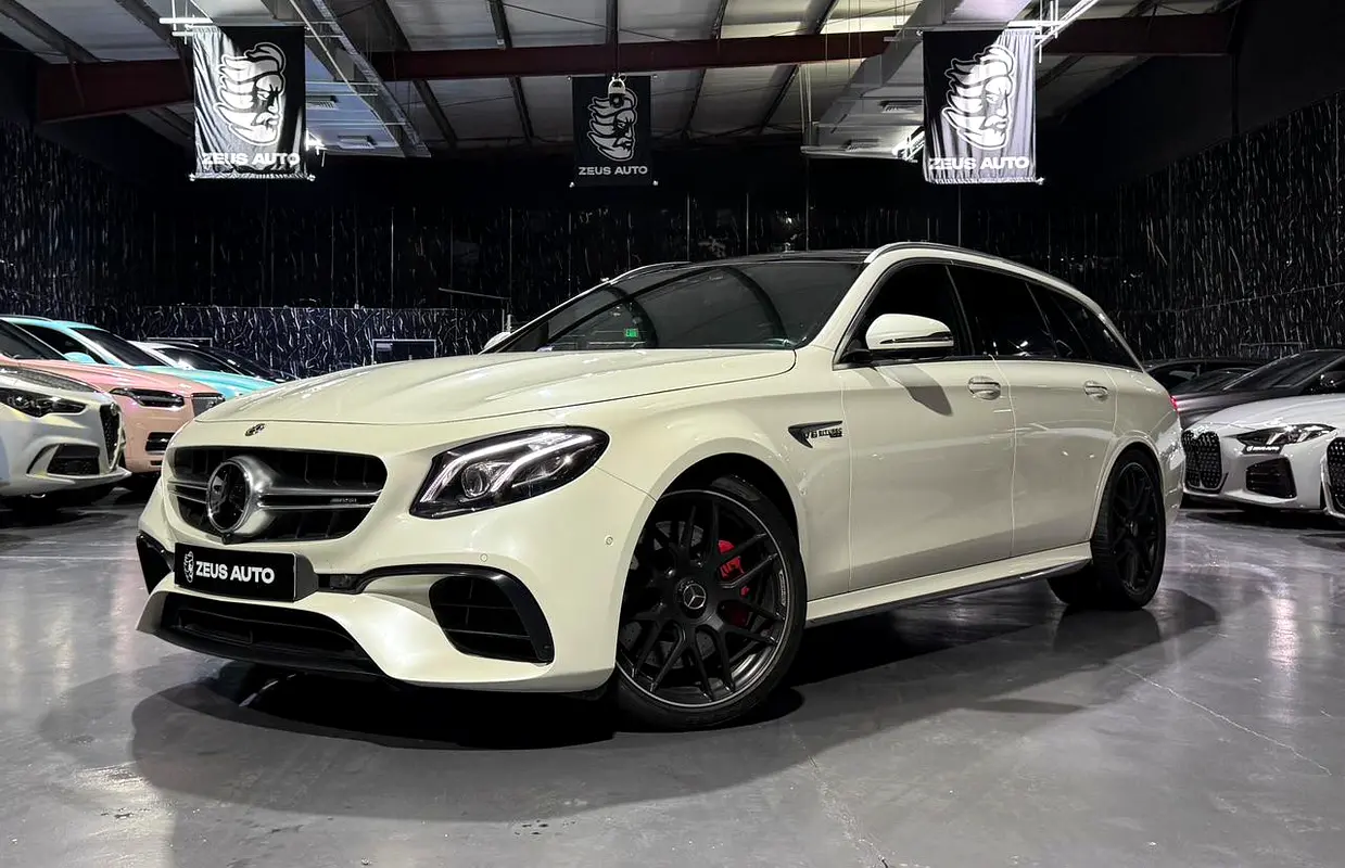 Mercedes-Benz E-Class 2017 — photo 1 of 20