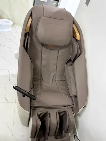 Ares uClass Massage Chair Massager