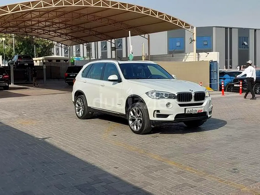 BMW X5 2017 — photo 1 of 15
