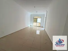 **Luxury Apartment in Al Qulaya with a Private Balcony and Stunning Corniche View. Master Bedroom, p