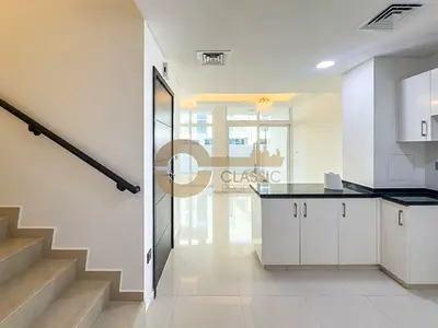 UNFURNISHED 3BR | LARGE LAYOUT | VACANT NOW