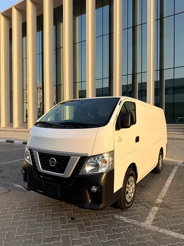 Nissan Urvan 2022 Standard GCC Specs - Reliable Commercial Van
