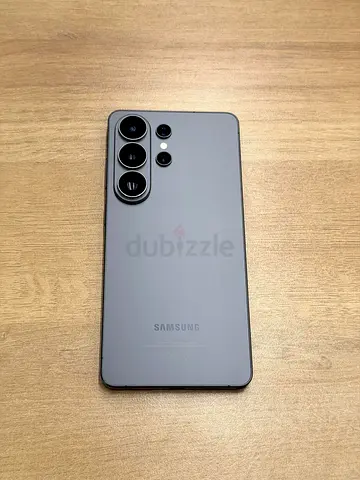 Samsung smartphone (grey) — excellent condition, unlocked