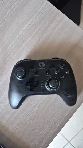 Gamesir Pro T4 controller, perfect Condition, compatible with android, ios, iPhone, MacBook, windows
