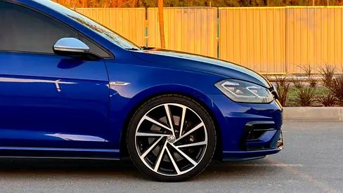 صورة 10 لـ 2019 Volkswagen GOLF R