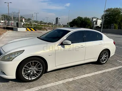 Infiniti G25, 2012 GCC Specs