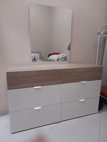 Modern 6-Drawer Dresser with Mirror - Light Wood  Gloss Finish