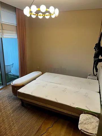 Ergomotion ErgoSmart Adjustable Smart Bed with Englander mattress