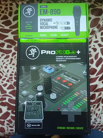 Mackie ProFX6v3+ 6-Channel Analog Mixer with Microphone