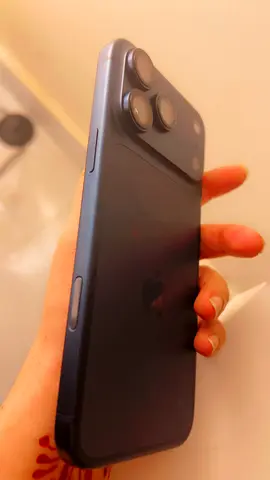 iPhone 17 Pro Max 256 gb like new ( read description carefully )