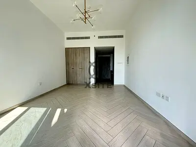 Vacant Studio| Pool View | Well Maintained