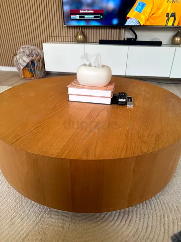 Round Oak Coffee Table - Solid Wood, Modern Design