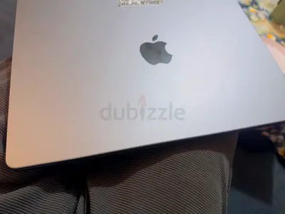 Macbook pro M1 (16GB. / 512GB)