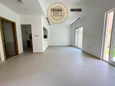 Affordable Price ! 3-BR Townhouse Villa For Rent in Amaranta B
