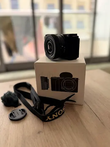 Sony ZV-E10 II with 16-50mm Lens and Body (Excellent Condition)