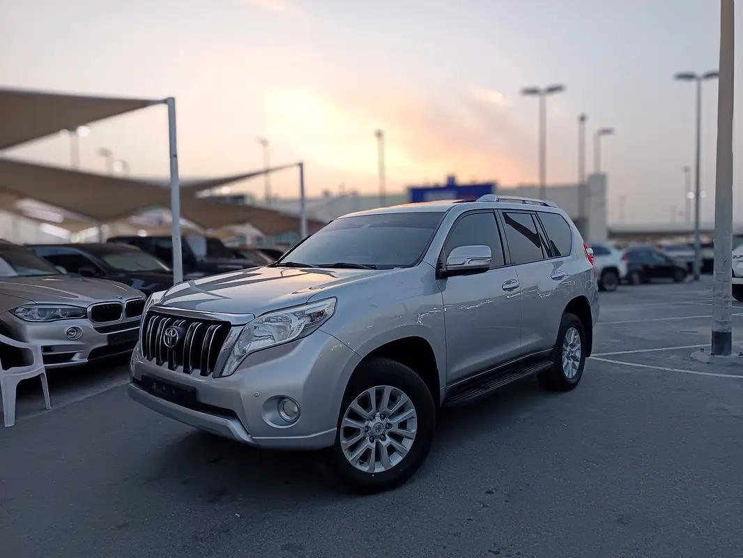Toyota Prado 2016 — photo 1 of 13