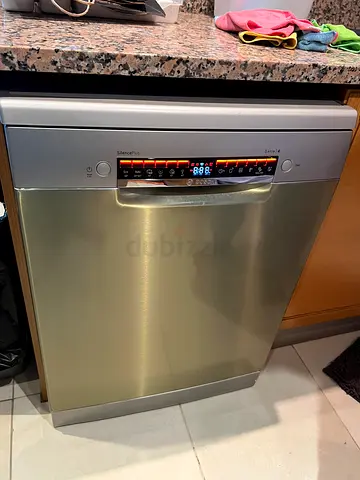 Bosch 4 series Dishwasher , Free Standing , 3 Shelves home Connect , DELIVERY + WARRANTY