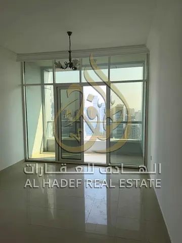 The studio boasts a vibrant location close to all essential services, including shopping malls, res