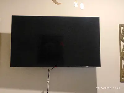 Wall Mounted Smart LED TV