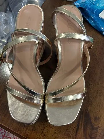Ladies wedge shoes