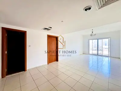 Bright & Spacious Layout - Pets Allowed - Chiller With Dewa