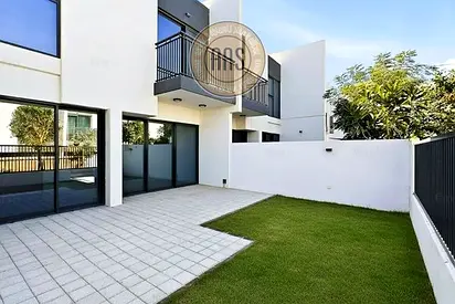 Hot Property 3Bed+Maid’s Townhouse For Rent in Villanova