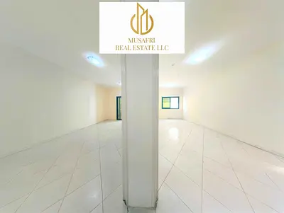UNBEATABLE PRICE ! PRIME LOCATION! FAMILY APARTMENT!