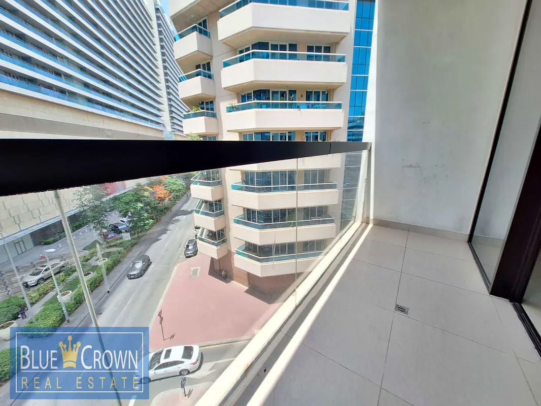 0% Commission: 3BEDROOM Hall: prime location: Front Of Burjuman Mall
