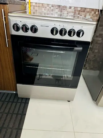 Wolf Power freestanding electric range. Excellent working condition. Ready for pickup.