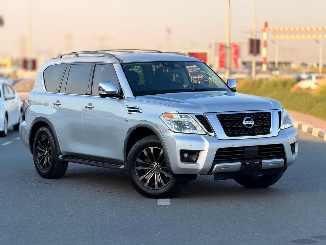 Nissan Armada 2018 — photo 1 of 20