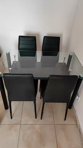 4 Seater Dining Table - Glass Top