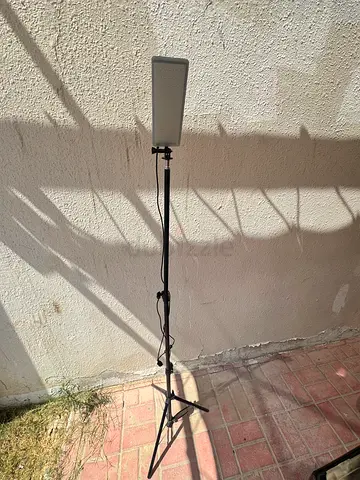 Tall rectangular floor lamp on tripod base with USB connector - good working condition