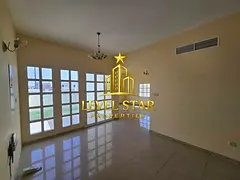 DETACHED VILLA . 3 BEDROOMS . 2 HALL . PRIVATE GARDEN