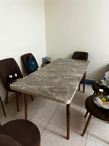 Dining table for sale