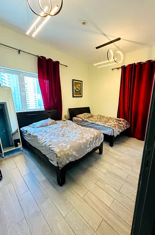 Ladies-Only: Bed Space in 2-Person Shared Room - Quiet, Clean 2-Bedroom Apartment. Arab or European