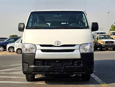 TOYOTA HIACE STANDARD ROOF YEAR 2022
