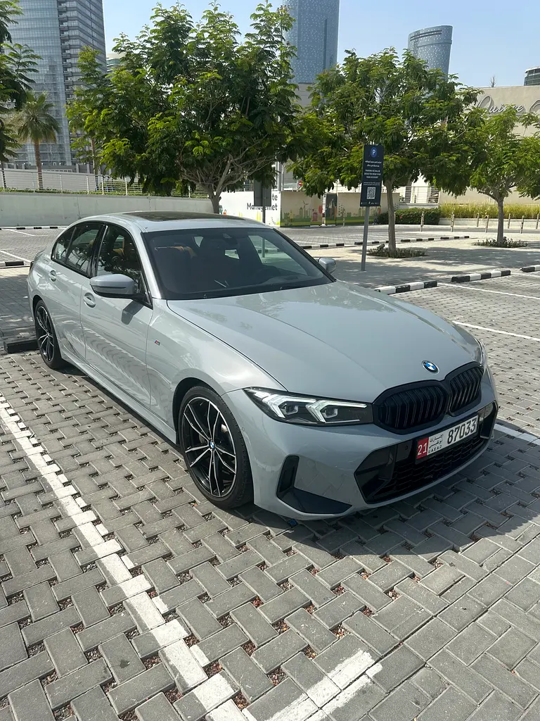 BMW 3-Series 2023 — photo 1 of 20
