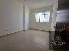 Master bedroom, first occupancy, large living room, built-in wardrobes, private parking, spacious ki