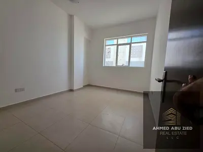 غرفة ماستر اول ساكن صالة كبيرة خزائن حائط باركن خاص مطبخ واسع 2 حمام تشطيب راقي تسهيلات في الدفع قريب لمخرج دبي الشارقة والاماكن العامة والخدمية