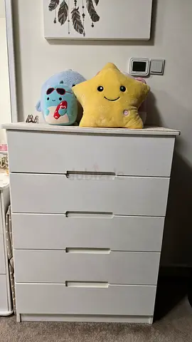 White 5-Drawer Chaster - Good Condition