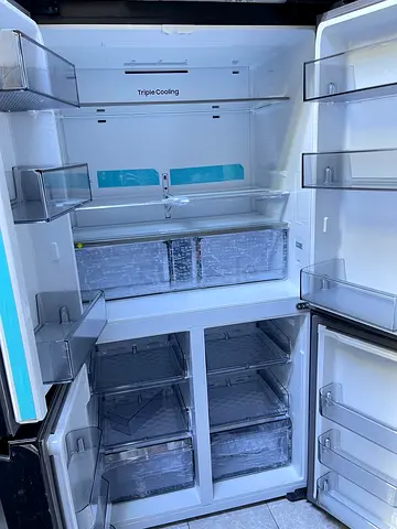 SAMSUNG Unused 4 Door French style Bottom freezer fridge Stock peice