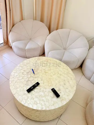 Homes r Us Luxury 5-Piece Seating Set – 4 Bouclé Pumpkin Chairs + Pearl Style Coffee Table